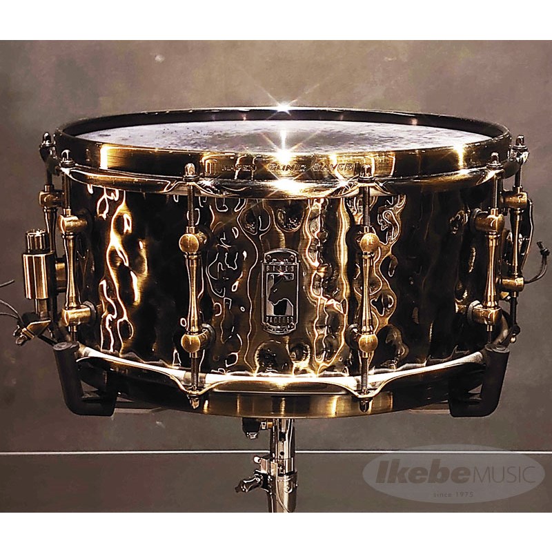 MAPEX Sledgehammer Black Panther Hammered Brass 14X6.5の画像